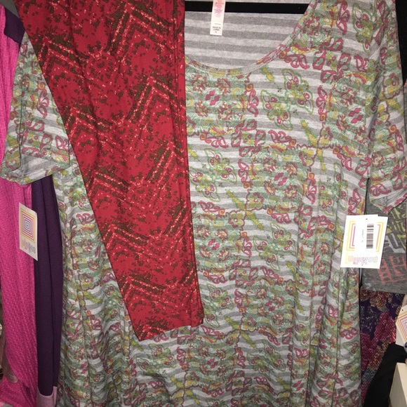 Lularoe perfect tee and tc leggings - Picture 3 of 6